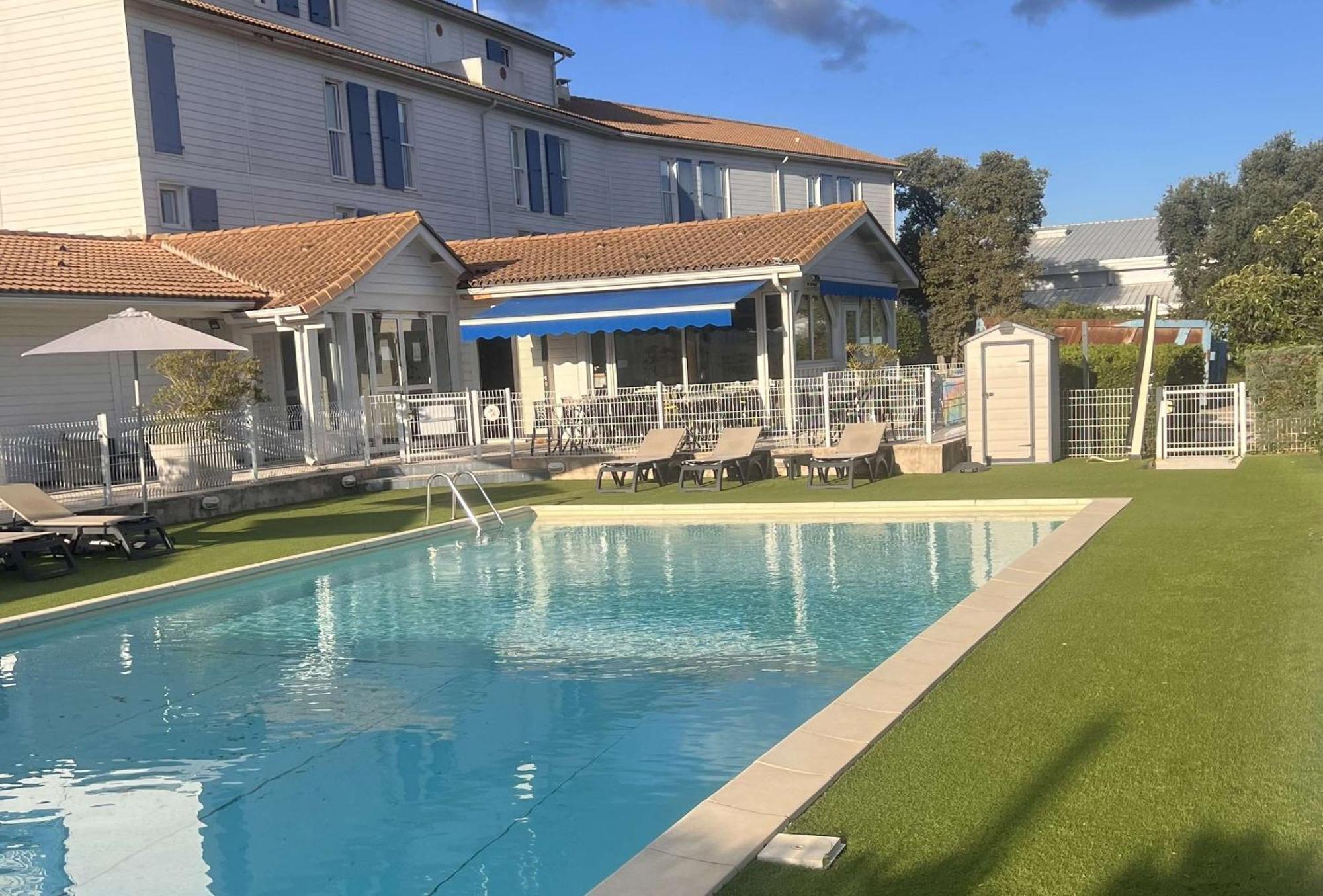 Sure Hotel By Best Western Nimes Est ภายนอก รูปภาพ