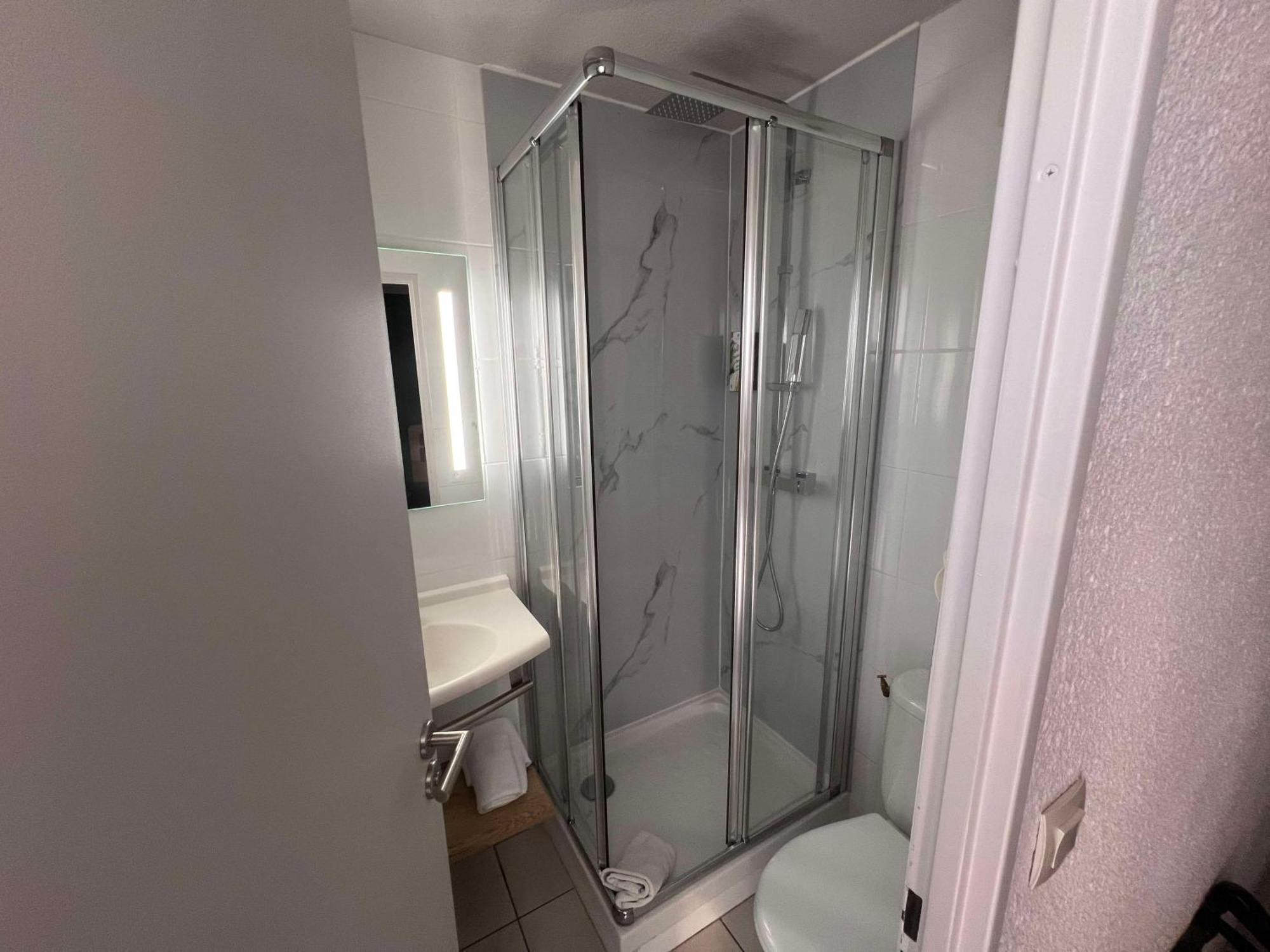 Sure Hotel By Best Western Nimes Est ภายนอก รูปภาพ